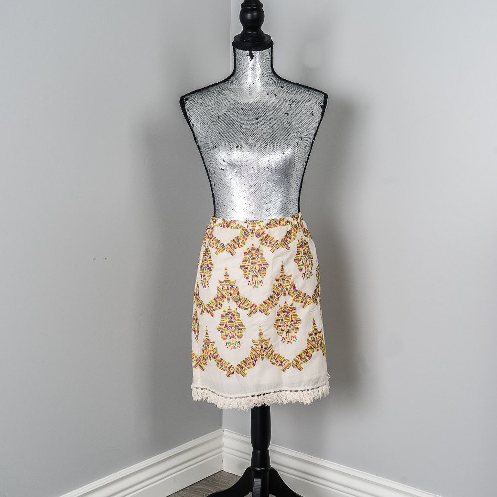 NWT Chelsea and violet embroidered mini